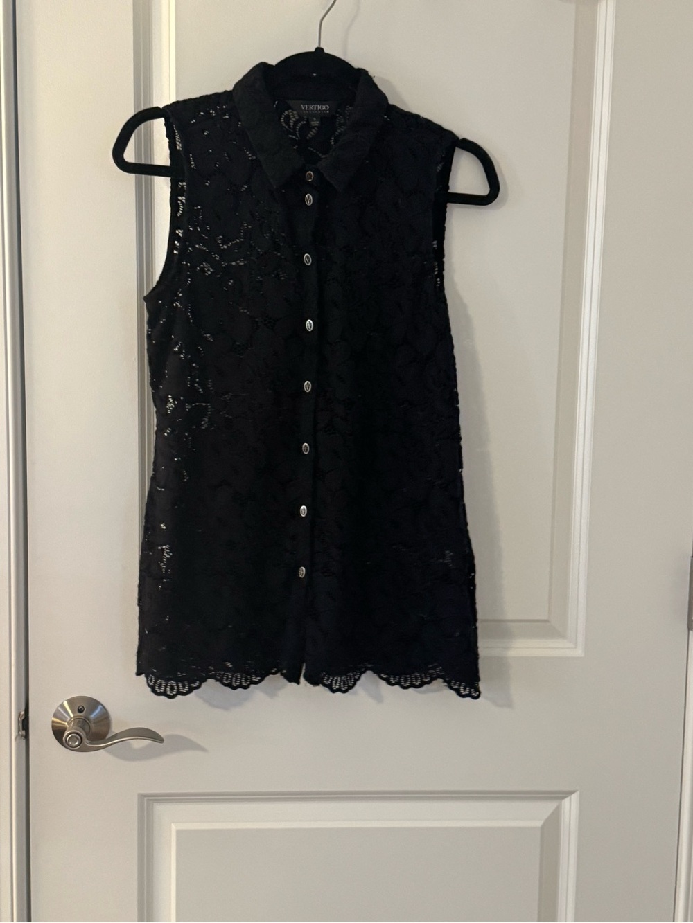 Vero Moda Black Stretch Lace Sleeveless Shirt